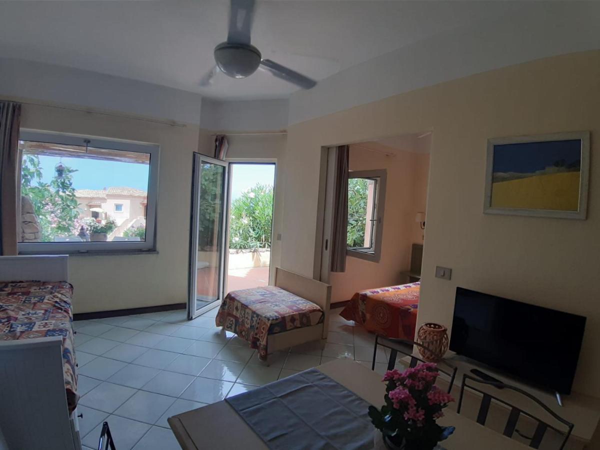 Appartamento Panoramico Calarossa Sardegna Isola Rossa Buitenkant foto