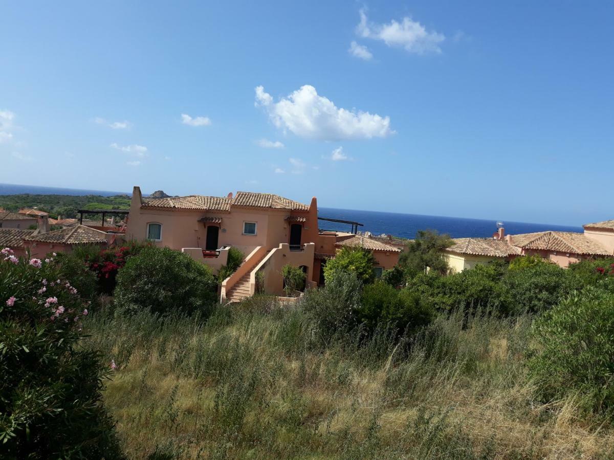 Appartamento Panoramico Calarossa Sardegna Isola Rossa Buitenkant foto